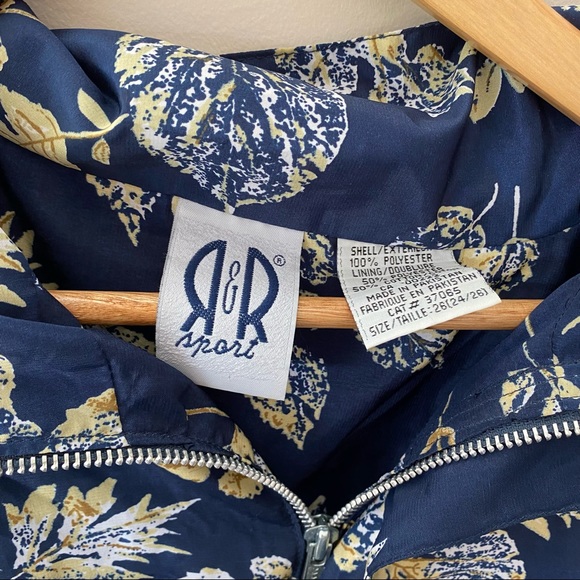 Vintage Floral Bomber Jacket - Picture 5 of 11